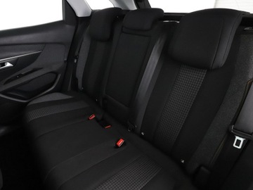 Peugeot 3008 II Crossover 1.5 BlueHDI 130KM 2018 Peugeot 3008 Virtual Navi Czujniki parkowania, zdjęcie 12