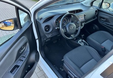 Toyota Yaris III Hatchback 5d Facelifting Hybrid 100KM 2017 Toyota Yaris 1,5 Benzyna Hybryda Automat GWARANCJA Zamiana Zarejestrowany, zdjęcie 6