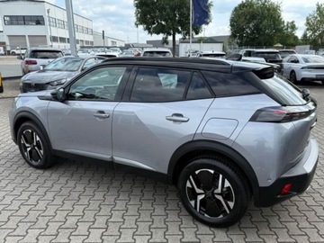 Peugeot 2008 II SUV Facelifting 1.2 PureTech 130KM 2025 Od ręki - GT 1.2 PureTech 130KM / Pakiet Vision i Drive Assist + i Navi, zdjęcie 2