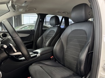 Mercedes GLC C253 SUV Facelifting 2.0 200d 163KM 2020 Mercedes-Benz GLC 200 AMG Line 4-Matic / 1 właścic, zdjęcie 8