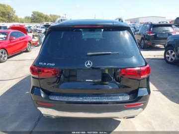 Mercedes GLB 2020 Mercedes-Benz GLB 250 2020 2.0 Benzyna 221KM, zdjęcie 4