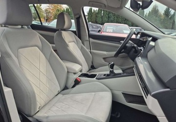 Volkswagen Golf VIII Variant 2.0 TDI 115KM 2021 Volkswagen Golf SalonPL 2.0TDI 115KM Style LED Plus Alu17 Masaz Pakiety AC, zdjęcie 11