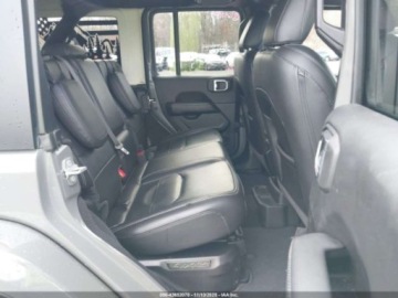 Jeep Wrangler IV 2022 Jeep Wrangler 4XE Unlimited Sahara 2022 2.0L 2.0 Hybryda 270KM, zdjęcie 12