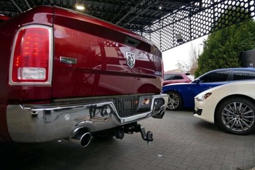 Dodge Ram IV 5.7 V8 390KM 2017 Dodge RAM Laramie1500V8HEMI5.7 Hak 390KM 4x4 Szyberdach Wentyl Alpine Navi, zdjęcie 34