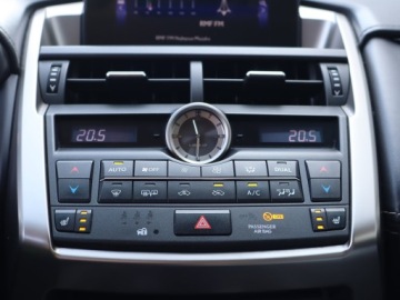 Lexus NX I SUV 300h 197KM 2014 Lexus NX 300h, Salon Polska, 4X4, Automat, Skóra, zdjęcie 12