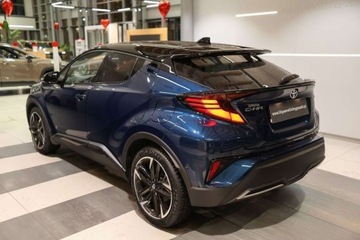 Toyota C-HR I Crossover Facelifting 1.8 Hybrid 122KM 2023 Toyota C-HR 1.8 Hybrid GPF GR Sport 1.8 Hybryda 122KM, zdjęcie 2