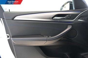 BMW X4 G02 SUV 20d 190KM 2020 BMW X4 xDrive20dFV23Adaptacyjny Reflektor LEDLED Fog lights 2.0 Diesel, zdjęcie 11