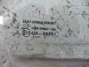 DACIA DUSTER I 2011 SKLO (OKNO) DVEŘE PRAVÁ PŘEDNÍ