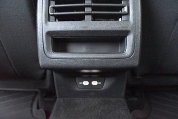 Volkswagen Golf VIII Variant 2.0 TDI 115KM 2022 Volkswagen Golf SalonPL 2.0TDI 115KM Life Pakiety Comfort LED ACC Digital, zdjęcie 28