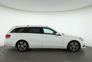 Mercedes Klasa E W212 Kombi Facelifting 220 CDI 170KM 2016 Mercedes E E 220 BlueTEC, 167 KM, Skóra, Navi, zdjęcie 5