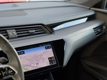 Audi Q8 e-tron 95kWh 340KM 2023 Audi Q8 Sportback e-tron S-line LED Matrix Black Pakiet Elektryczny 340KM, zdjęcie 10