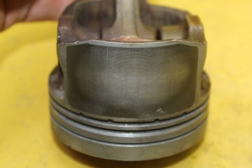 ШАТУН ПОРШНЯ A3 8L 1.8 B GOLF IV AGN