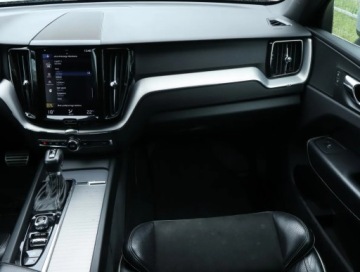Volvo XC60 II Crossover D4 190KM 2018 Volvo XC60 D4 AWD, Salon Polska, 1. Właściciel, zdjęcie 7