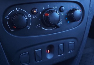 Dacia Sandero II Hatchback 5d Facelifting 1.5 dCi 75KM 2018 Dacia Sandero Pl Salon, Nowy Rozrzad, Swiezy Serwis, Dealer Adamowscy, zdjęcie 14