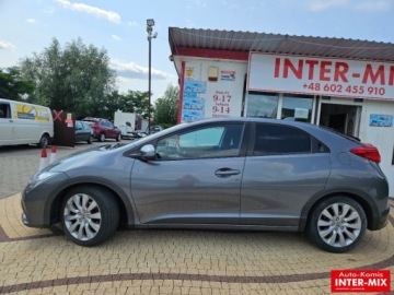 Honda Civic IX Hatchback 5d 1.6 i-DTEC 120KM 2014 Honda Civic Niski przebieg 1.6 Diesel 120KM, zdjęcie 8