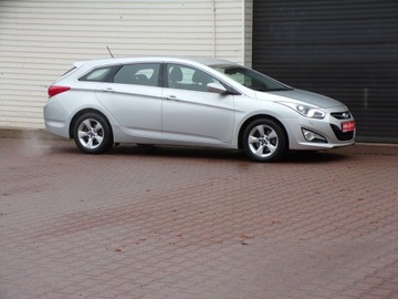 Hyundai i40 Kombi 1.6 GDI 135KM 2013 Hyundai i40 XENON KLIMATRONIC LED 1,6 135KM, zdjęcie 3