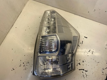 TOYOTA PRIUS PLUS LAMPA PRAWY TYŁ