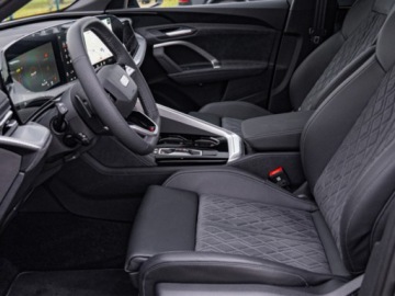 Audi Q5 II SUV Facelifting 2.0 40 TDI 204KM 2026 AUDI Q5 TDI quattro S line Suv 2.0 (204KM) 2026, zdjęcie 3