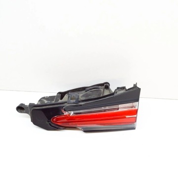 LEXUS NX 2015 PRAVÁ STRANA SVĚTLA ZADNÍ KRYT KUFRU