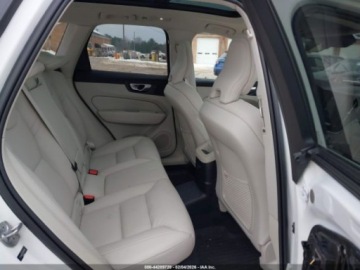 Volvo XC90 II SUV Plug-In 2.0 T8  455KM 2024 Volvo XC 60 2024 r., 2,0L PLUG-IN HYBRID T8 PLUS DARK THEME 2.0 Hybryda, zdjęcie 9