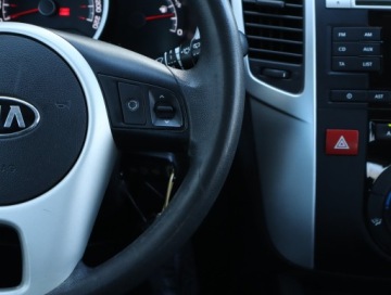 Kia Venga Mikrovan 1.6 DOHC CVVT 125KM 2013 Kia Venga 1.6 CVVT, Salon Polska, Automat, Klima, zdjęcie 19