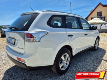 Mitsubishi Outlander III SUV Facelifting 2015 2.0 MIVEC 150KM 2015 Mitsubishi Outlander Oryginalny Przebieg Nawigacja Invite Czujniki Park, zdjęcie 12