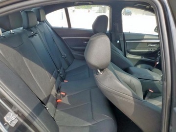 BMW Seria 3 F30-F31-F34 2017 BMW Seria 3 330i sedan 2.0 Benzyna 248KM, zdjęcie 9