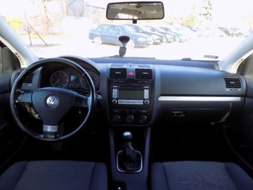 Volkswagen Golf V Hatchback 1.9 TDI 105KM 2006 Volkswagen Golf BIALOLEKA 1.9 T.Diesel TDi (105 KM), 2006r. prod. KOMIS, zdjęcie 4