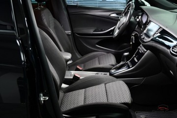 Opel Astra K Sports Tourer 1.4 Turbo 150KM 2018 Opel Astra 1.4T Full LED Inteli Climatronic Navi Kamera As.Pasa Radar 2xC, zdjęcie 21