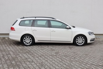 Volkswagen Passat B7 Variant 1.6 TDI CR DPF BlueMotion 105KM 2012 VW Passat 1.6 TDI, VAT 23%, Klima, Parktronic,ALU, zdjęcie 5
