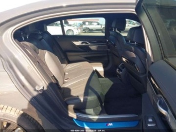BMW Seria 7 G70 2022 BMW Seria 7 2022 BMW 7 Series 740i Sedan 3.0 Benzyna 335KM, zdjęcie 11