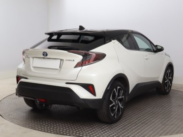 Toyota C-HR I Crossover 1.8 Hybrid 122KM 2018 Toyota C-HR 1.8 Hybrid, Salon Polska, zdjęcie 4