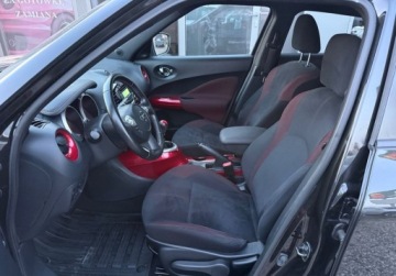 Nissan Juke I SUV Facelifting 1.2 DIG-T (Euro 6) 115KM 2017 Nissan Juke Pl Salon , przepiekne wnetrze z czerwonymi wstawkami 1.2 115KM, zdjęcie 10
