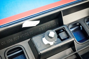 Накладка задней двери VW Arteon 3G8 3G8853992B