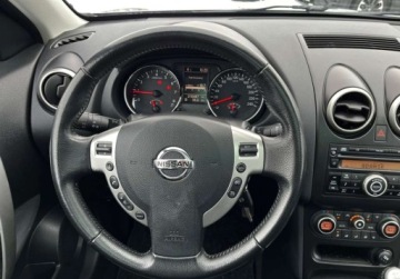 Nissan Qashqai I Crossover 2.0 140KM 2010 Nissan Qashqai2 panorama 7- osobowy 2.0 Benzyna 141KM, zdjęcie 23