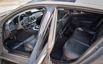 Kia Stinger Liftback 3.3 T-GDi 366KM 2018 Kia Stinger Kia Stinger 3.3T - GDI V6 GT AWD 3.3 Benzyna 366KM, zdjęcie 11