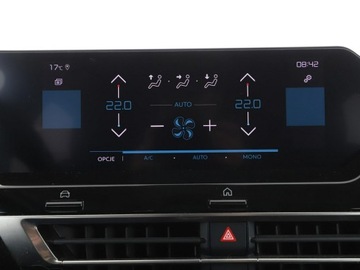 Citroen C4 III SUV 1.2 PureTech 130KM 2020 Citroen C4 full LED klima auto navi kamera i, zdjęcie 27