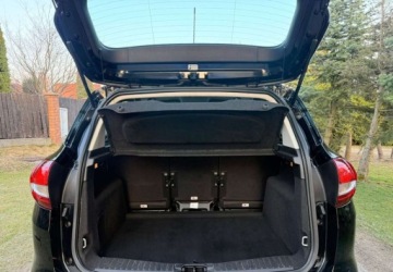 Ford C-MAX II Grand C-MAX Facelifting 1.5 TDCi 95KM 2015 Ford C-MAX Ford C-MAX 1.5 TDCi Start-Stop-System COOLampCONNECT 1.5 95KM, zdjęcie 28