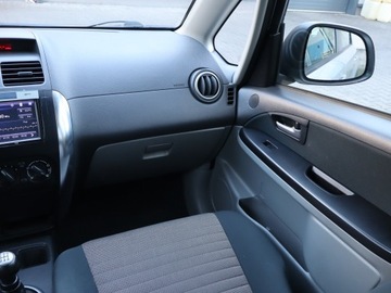 Suzuki SX4 I Hatchback 1.5 i 16V 100KM 2009 Suzuki SX4 1.5 i, Klima,ALU, zdjęcie 7