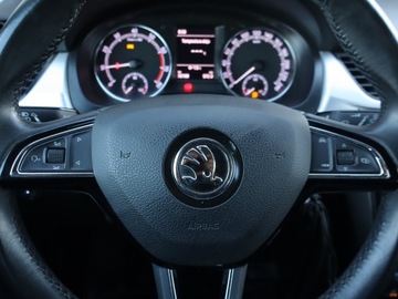 Skoda Rapid II Liftback Facelifting 1.0 TSI 95KM 2019 Skoda Rapid 1.0 TSI, Salon Polska, Serwis ASO, zdjęcie 15