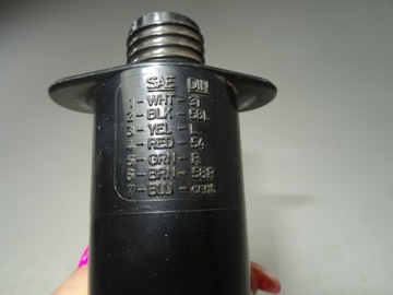 7-КОНТАКТНАЯ РОЗЕТКА HELLA ДЛЯ ПРИЦЕПА