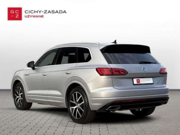 Volkswagen Touareg III SUV 3.0 V6 SCR TDI 286KM 2018 Volkswagen Touareg R-Line DCC Matrix LED Tempomat ACC Panorama Serwis, zdjęcie 2