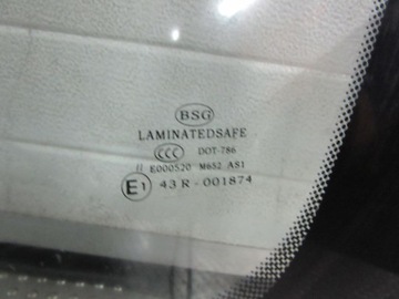 DODGE DURANGO II 2004 SKLO (OKNO) ČELNÍ PŘEDNÍ