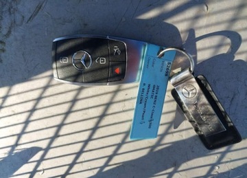 Mercedes Klasa C W205 Kabriolet Facelifting 2.0 300 258KM 2019 Mercedes-Benz Klasa C 2019r., C 300 4matic, 2L, od ubezpieczalni 2.0 259KM, zdjęcie 8