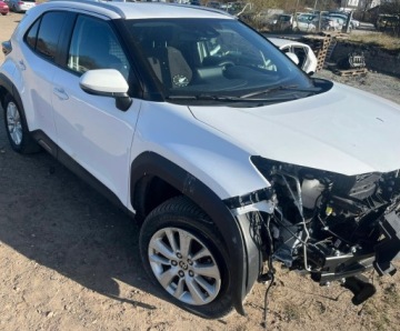 Toyota 2022 Toyota Yaris Cross 1.5 Hybryda AUTOMAT, uszkodzony, zdjęcie 2