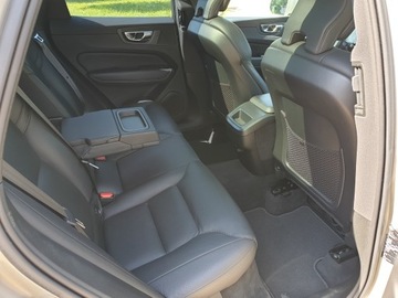 Volvo XC60 II 2019 VOLVO XC60 MR2020 4x4 AUT, PANORAMA, virtual cockpit, sport fotel, KAMERA, zdjęcie 29