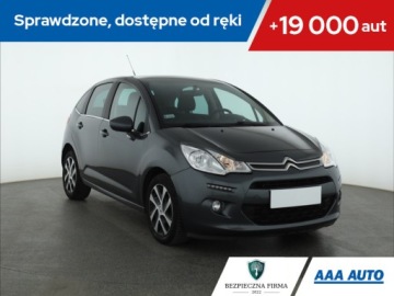 Citroen C3 II Hatchback facelifting 1.2 VTi 82KM 2016 Citroen C3 1.2 VTi, Salon Polska, Serwis ASO