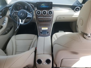 Mercedes GLC C254/X254 2022 Mercedes-Benz GLC 300 4Matic 2022, od ubezpieczalni 2.0 Benzyna 255KM, zdjęcie 7