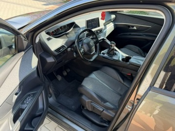 Peugeot 3008 II Crossover 1.2 PureTech 130KM 2017 Peugeot 3008 Opłacony Mały przebieg 1.2 Allure, zdjęcie 9