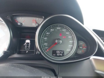 Audi R8 I Coupe 4.2 V8 FSI 430KM 2015 Audi R8 Coupe 4.2 2015 4.2 Benzyna 430KM, zdjęcie 12